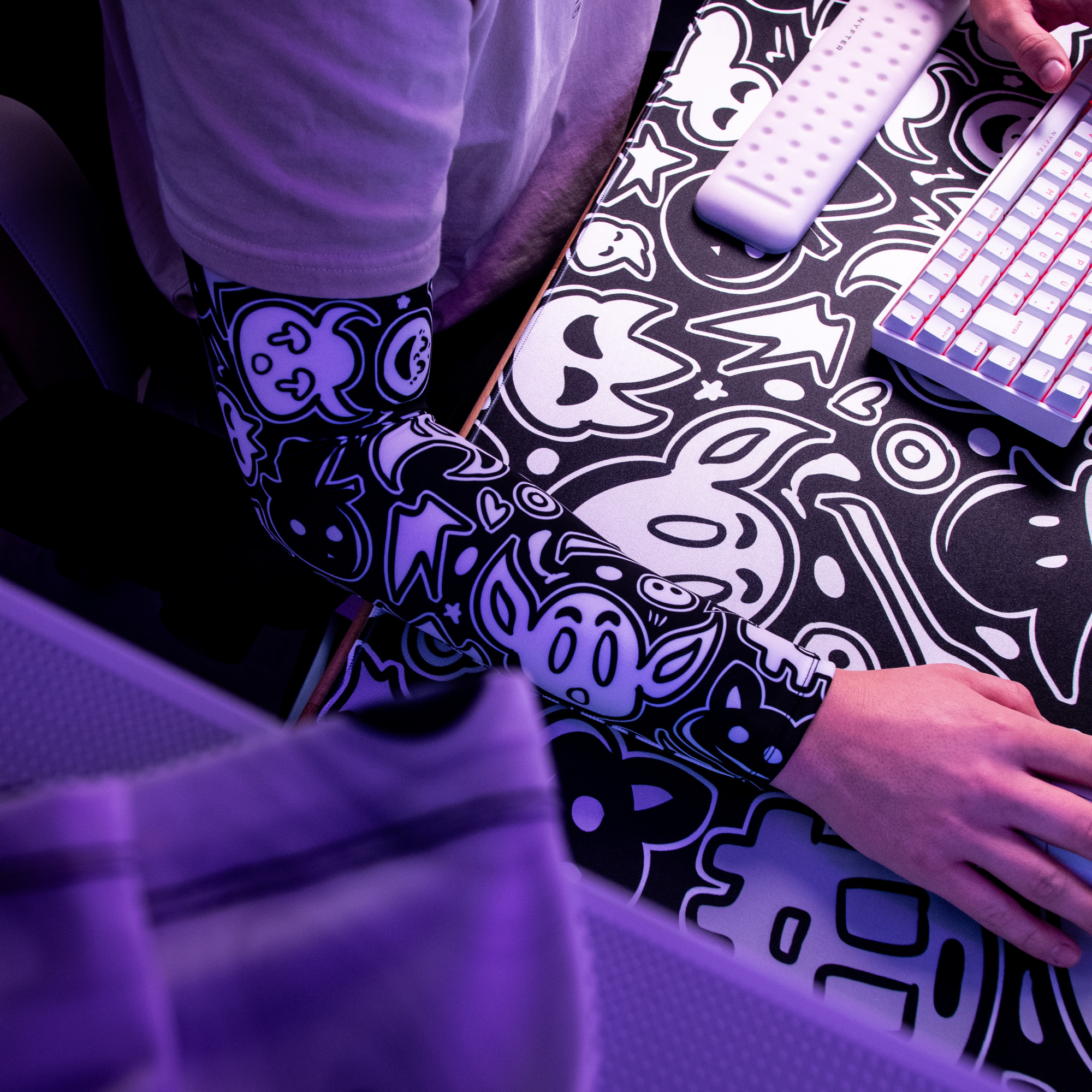 Nyfter® Gaming Arm Sleeve Emoji