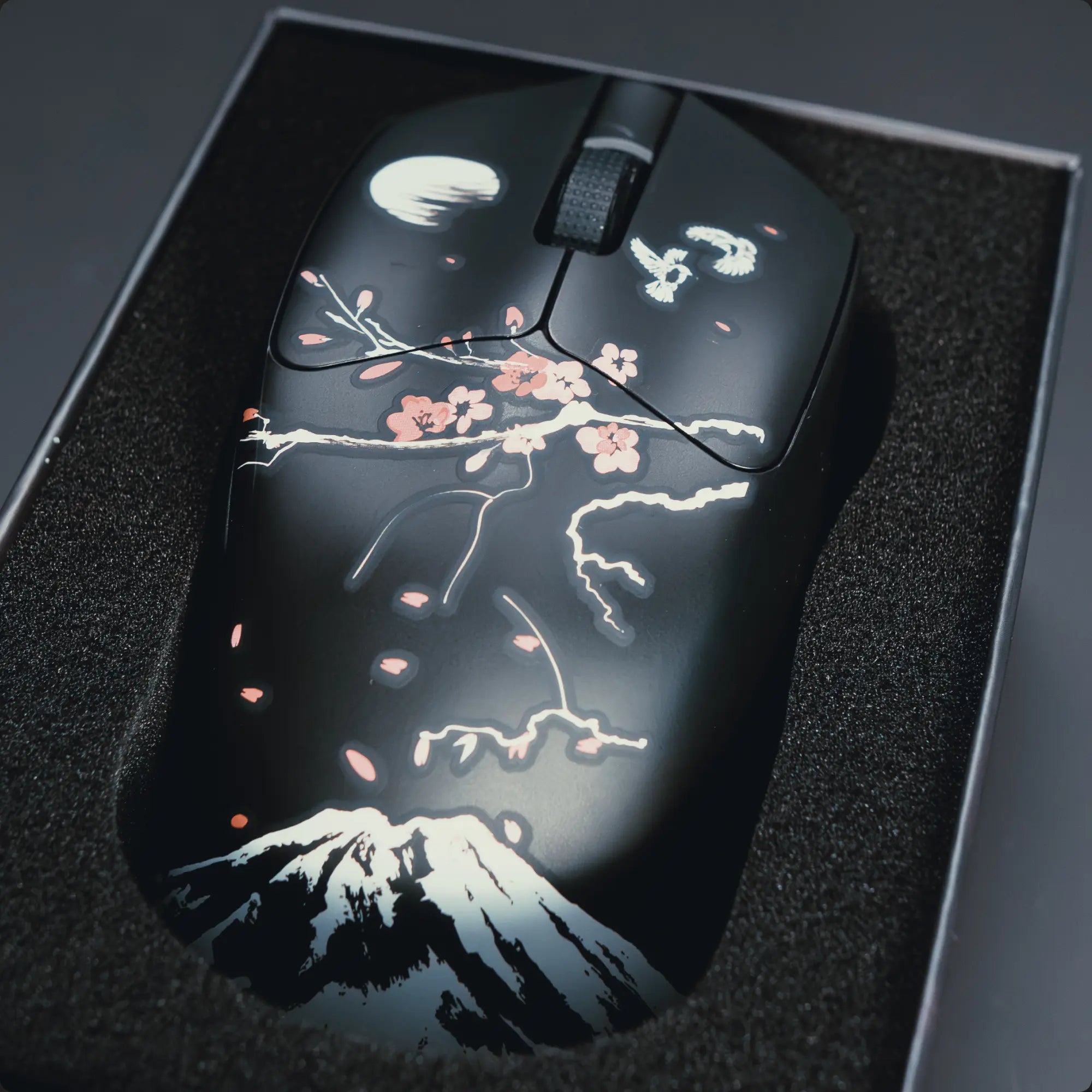 Nyfter® Nyf25 Wireless Ergonomic Gaming Mouse - Sakura Edition