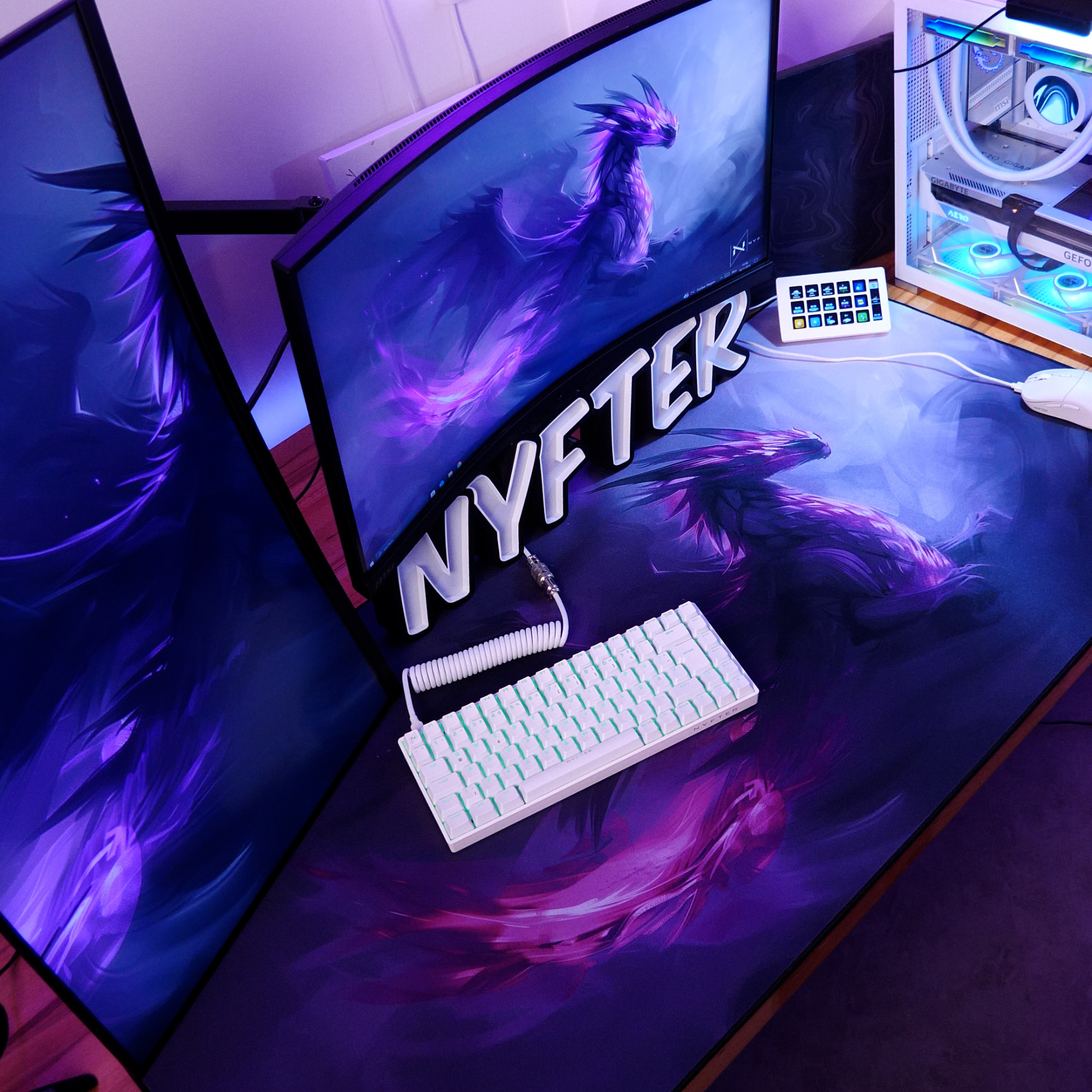 Nyfter® Gaming Arm Sleeve Pink Dragon