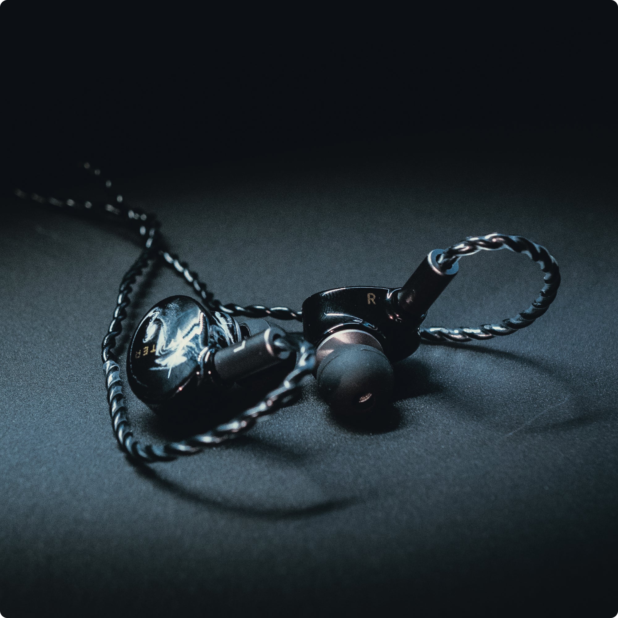 Frosted Full Bundle 60% "Liquid Black/White"