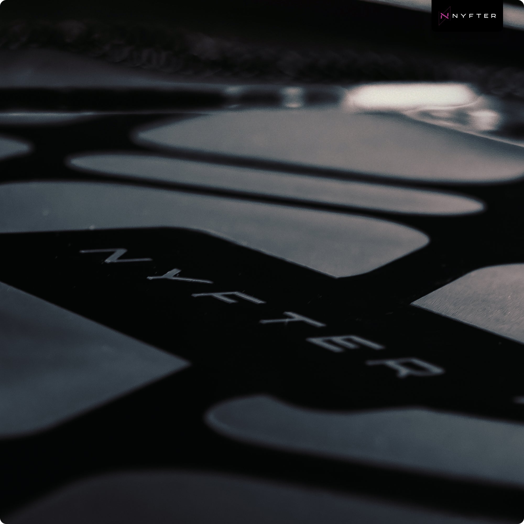 Nyfter Nyf® G1 Limited Glas Mousepad Hidden Backstab