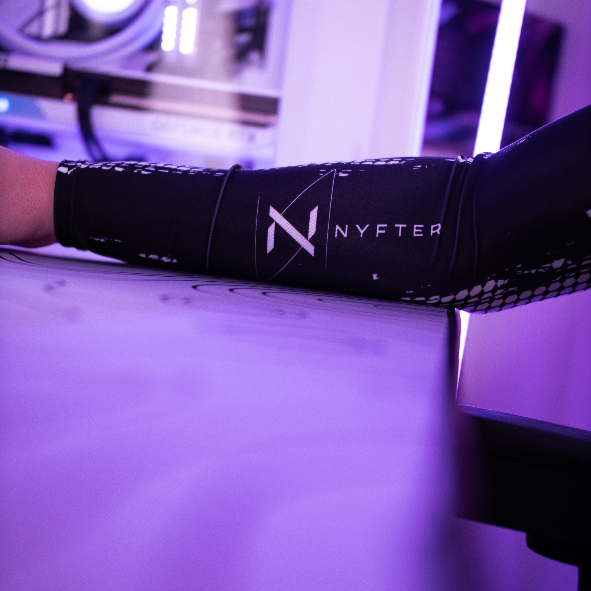 Nyfter® Gaming Arm Sleeve