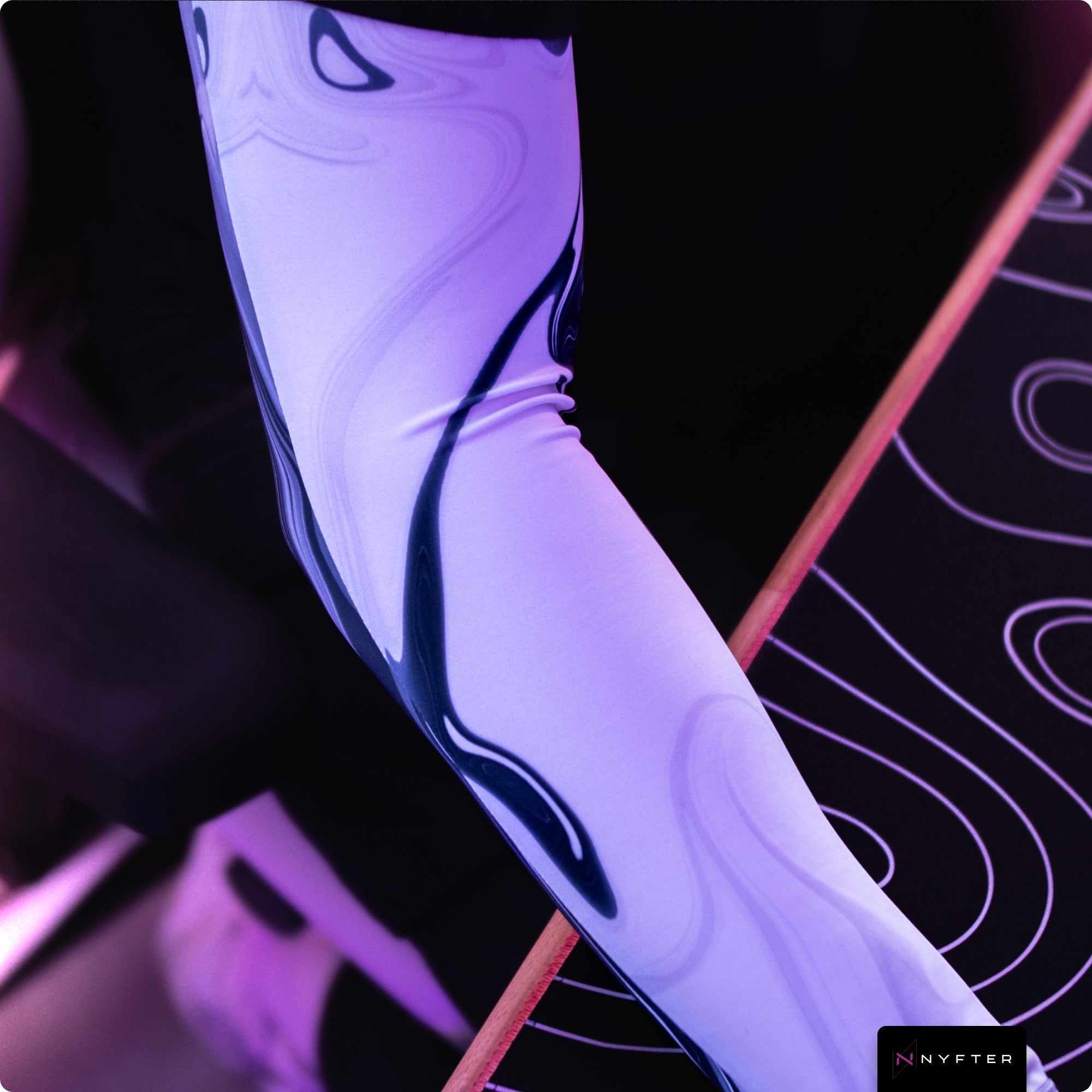 Frosted Setup Bundle 75% “Liquid Black/White”